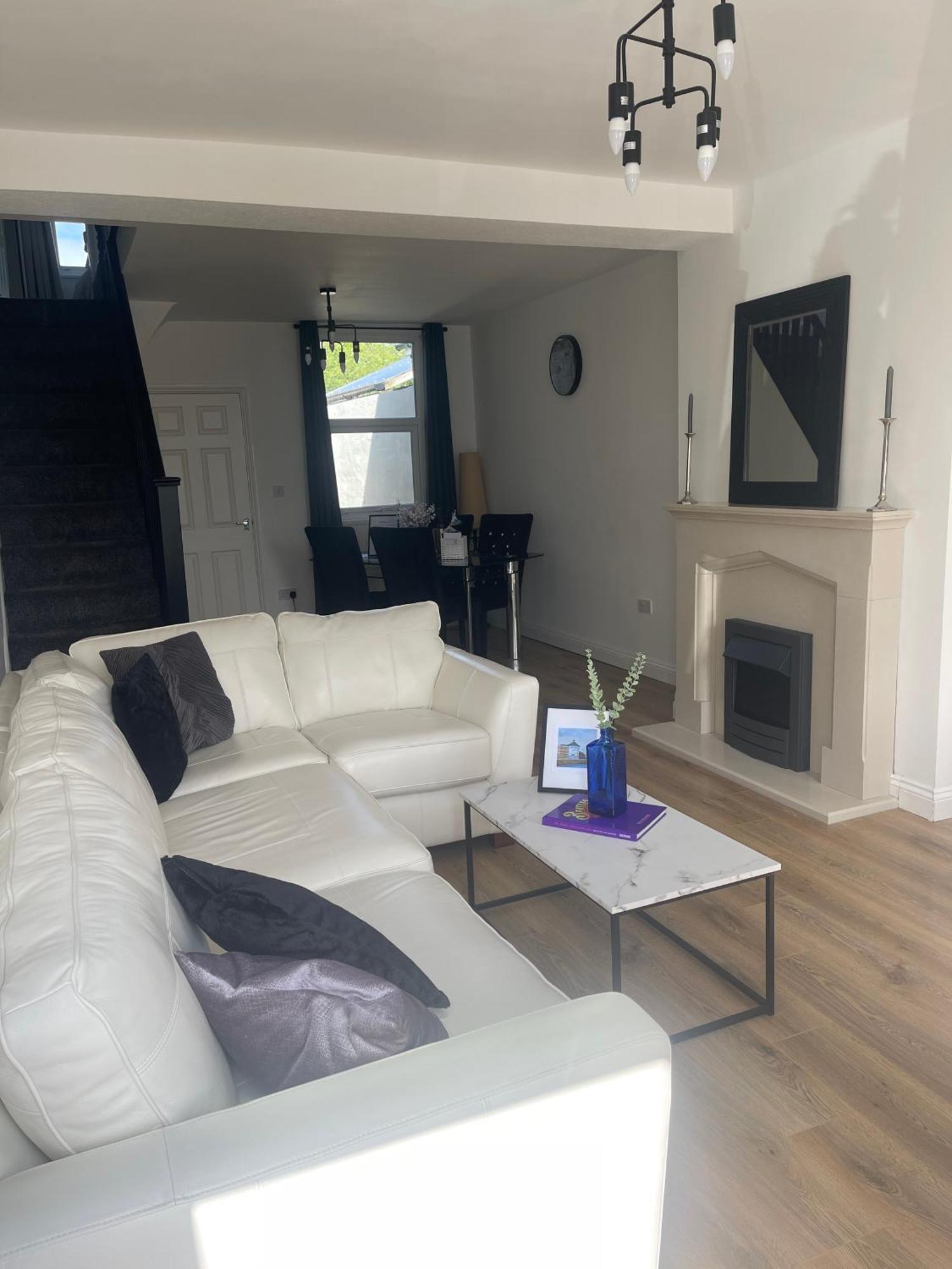 Birks Road Villa Cleator Moor Екстериор снимка