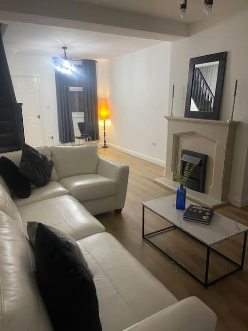 Birks Road Villa Cleator Moor Екстериор снимка