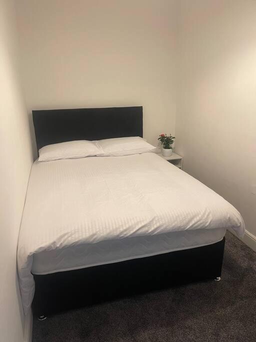 Birks Road Villa Cleator Moor Екстериор снимка